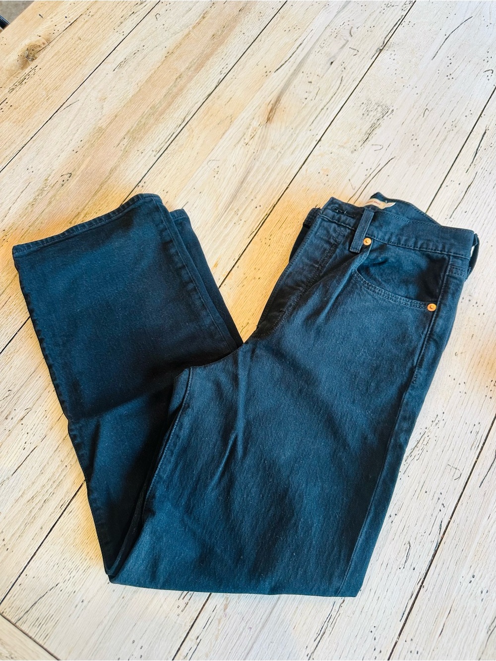 Levi's Women's Ribcage Straight Ankle Jeans in Black